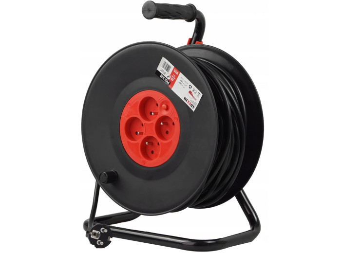 Kabelvinda 220V 25m, 3 x 1.5mm2, jordad IP20
