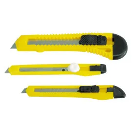 Retractable Knife set. Contents: 150 mm Big - 18 mm Blade, 130 mm - Wide 9 mm Blade, 130 mm Narrow - 9 mm Wide.