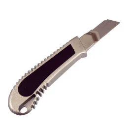 brytkniv utdragbar 18 mm, Beast
