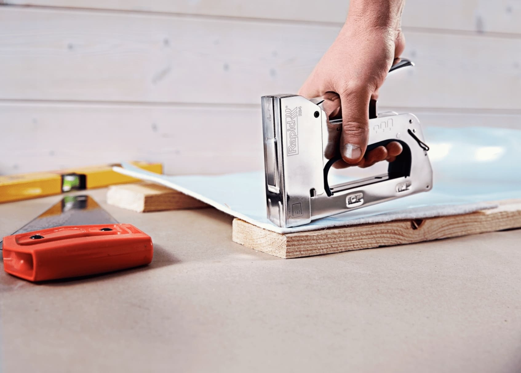 Staple Gun 6-14 mm, Rapid PRO R34E