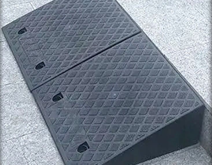 Threshold Ramp 15cm Kerb Ramp Rubber Composite
