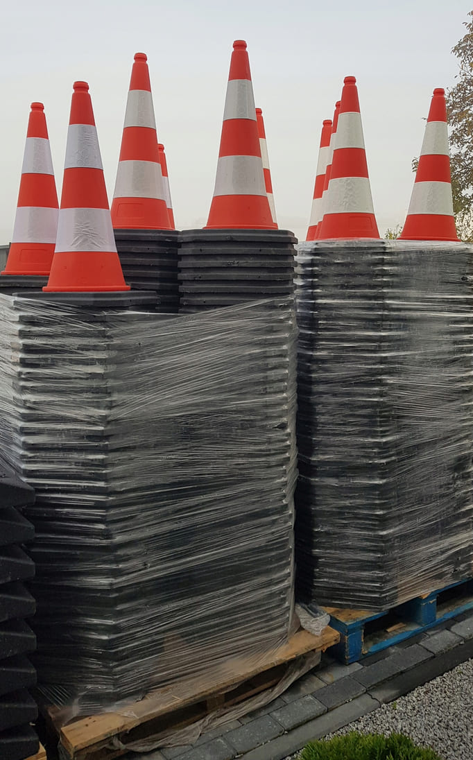 Heavy Traffic Cone U-23 75cm Gen.3 Reflective Sleeve Base 50x50cm 4.1kg