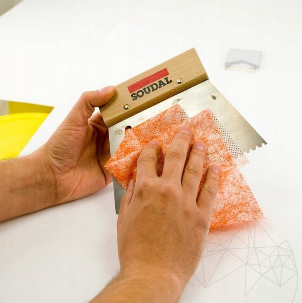 Cleaning Wipes Swipex XXL Removal of Foam Silicone Adhesive Paint 2 x 100 pcs in Dispenser, Soudal