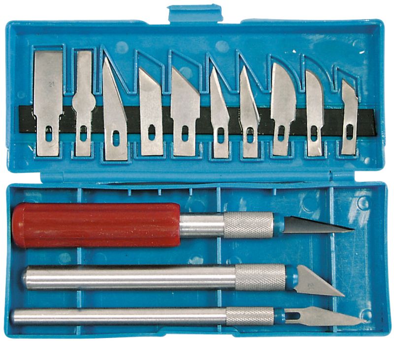 Modellknivar 16 st med 13 olika blad