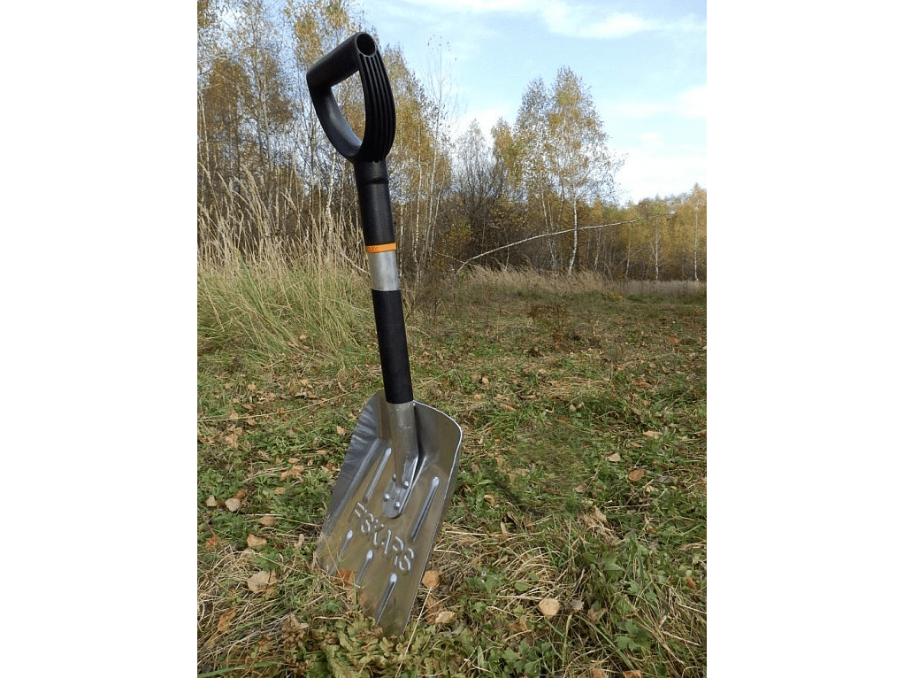 opatka aluminiowa do niegu Fiskars szer.:25 cm, d.:75 cm 141020