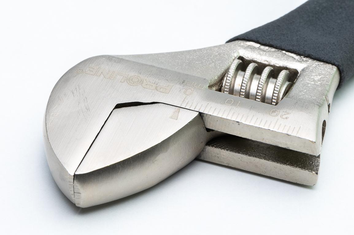 Skiftnyckel 150-600 mm, 19-62 mm, drop forged, kolstål, satin finish, gummibeklätt handtag, med skala, Proline