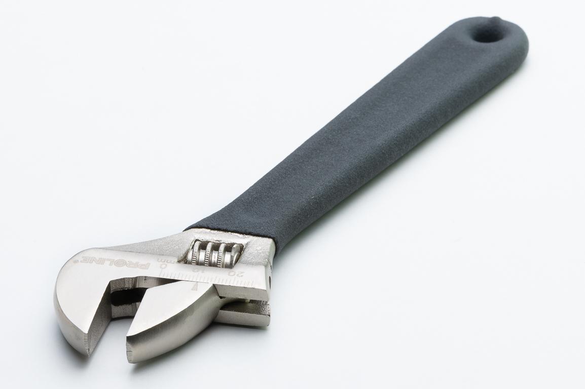 Skiftnyckel 150-600 mm, 19-62 mm, drop forged, kolstål, satin finish, gummibeklätt handtag, med skala, Proline