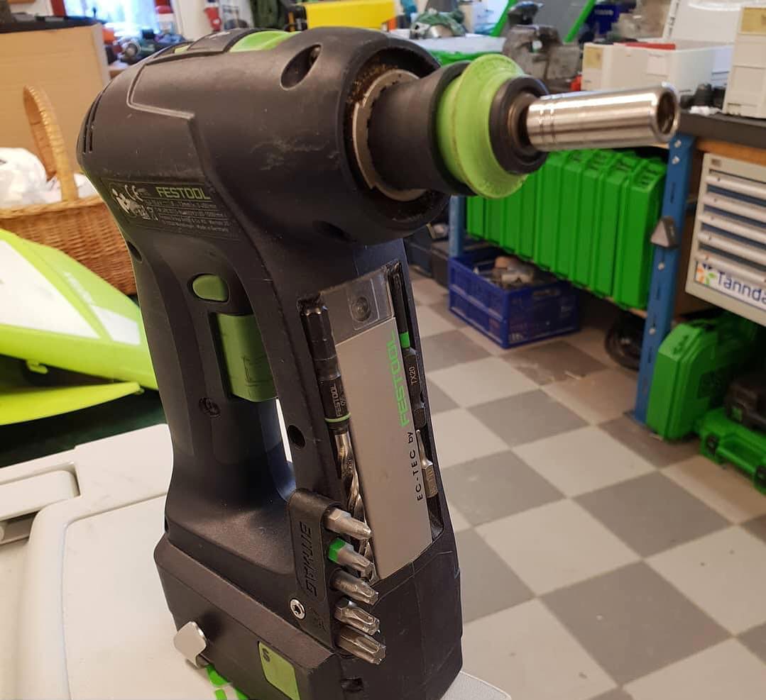 BitMag magnetisk bitshÃ¥llare i komposit monterad pÃ¥ skruvdragare