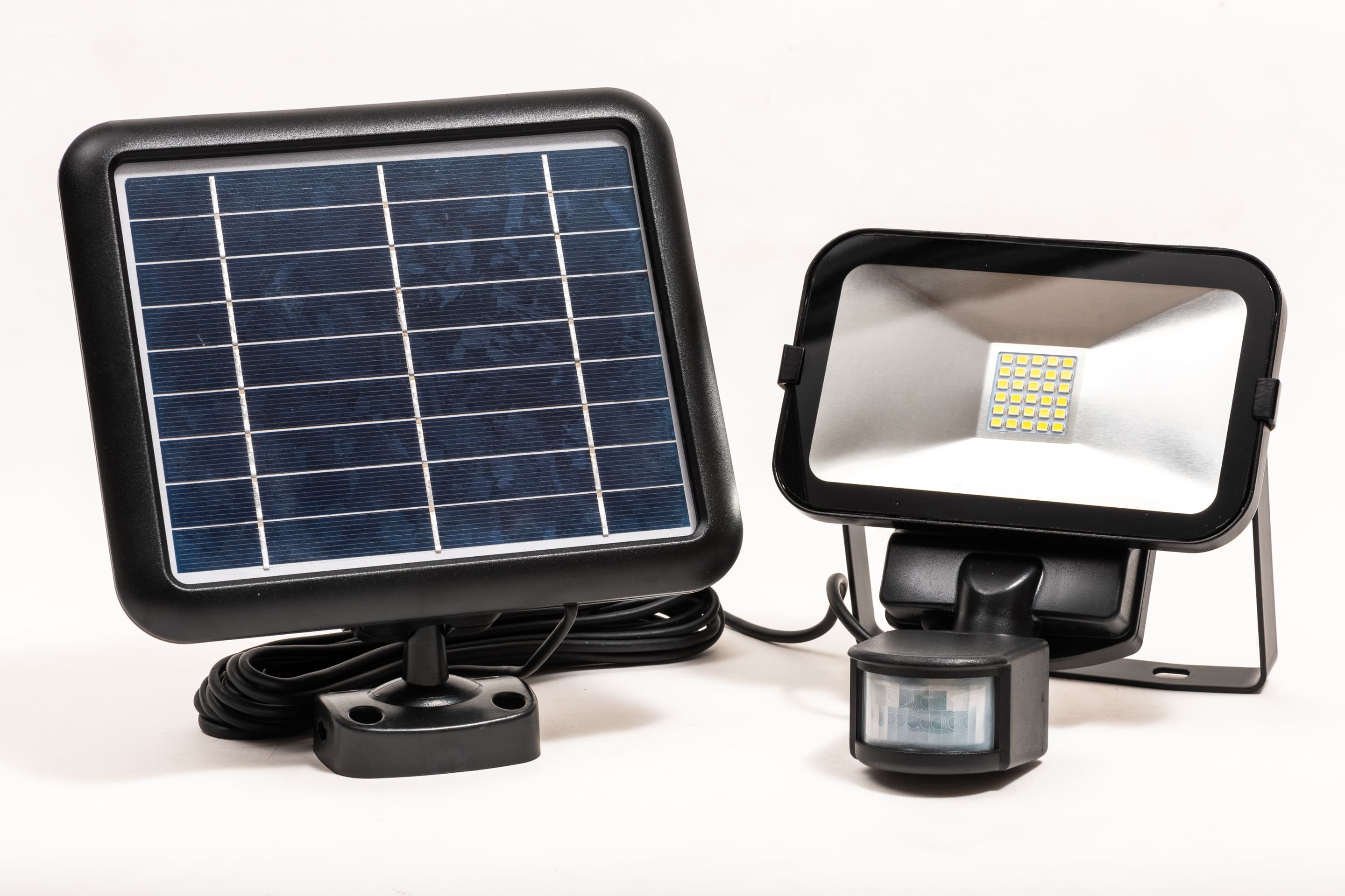 Kompakt LED strålkastare 500 LM av hög kvalitet, med solpanel, rörelsesensor, multifunktion, IP65, slim, Capral