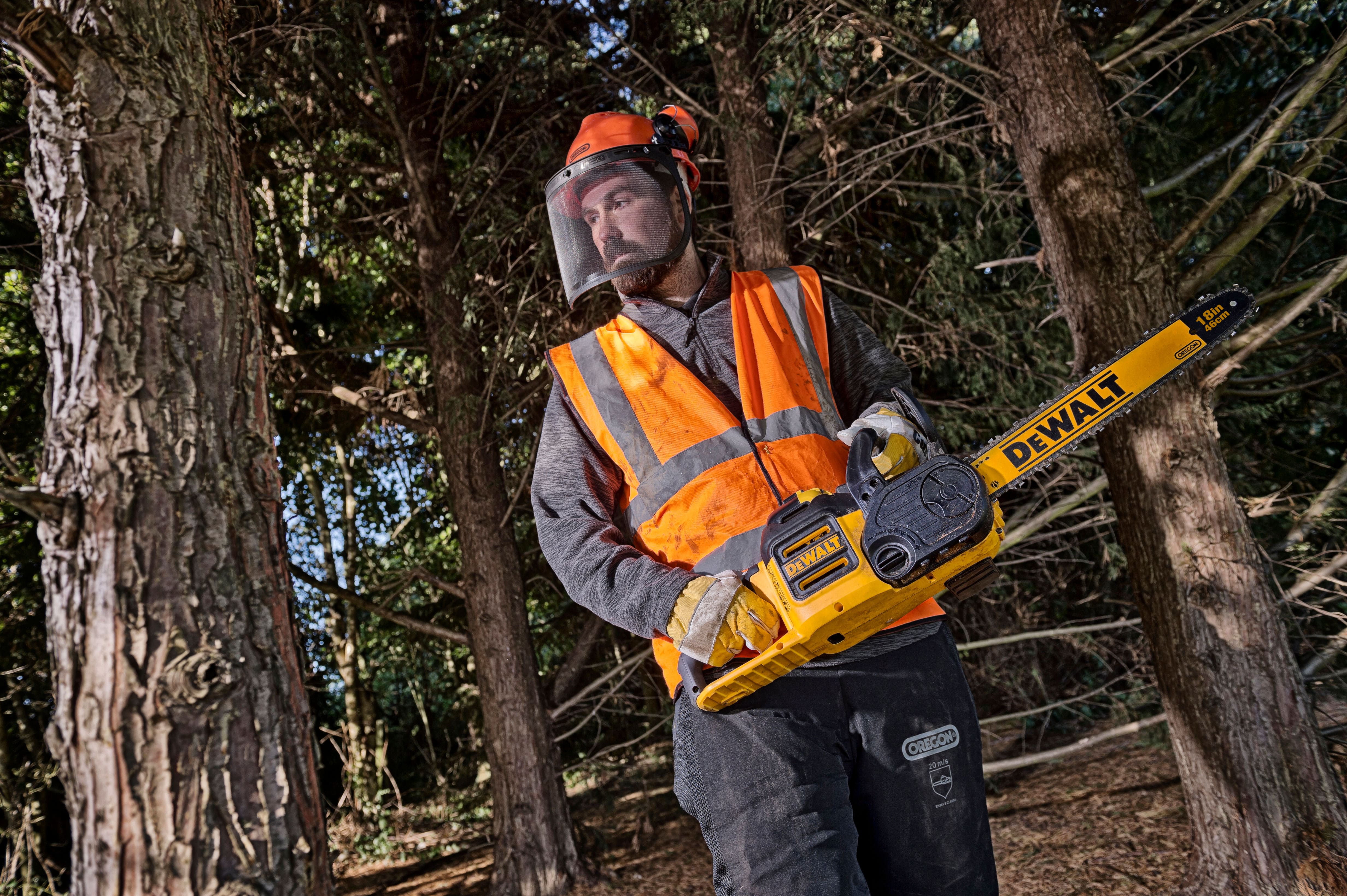 Kedjesåg 36V PRO 46 cm svärd, body utan batteri, borstfri motor, HCP, DEWALT