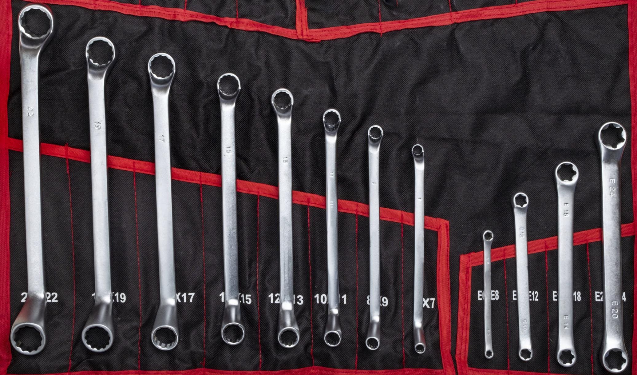 Nyckelsats 47 delar - kombinycklar, TORX, bromsnycklar, CRV stål, för professionell bruk, tygetui med fickor
