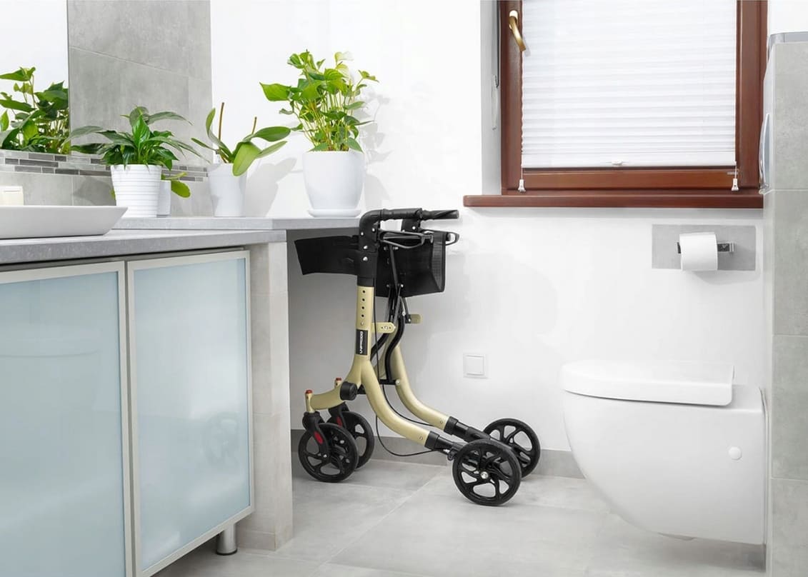 Rollator lättvikt, hopfällbar, bekväm sits, väska, max 136 kg, inom- och utomhusbruk, Uniprodo Harmony