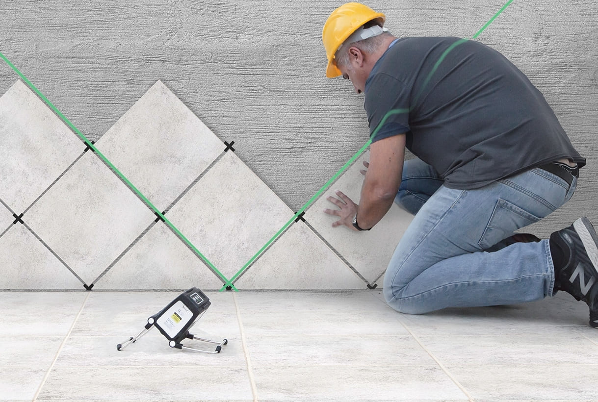 Self-Levelling Cross Line Laser Green Beam | Kapro