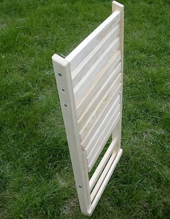 Folding natural wood garden chair, 180 kg