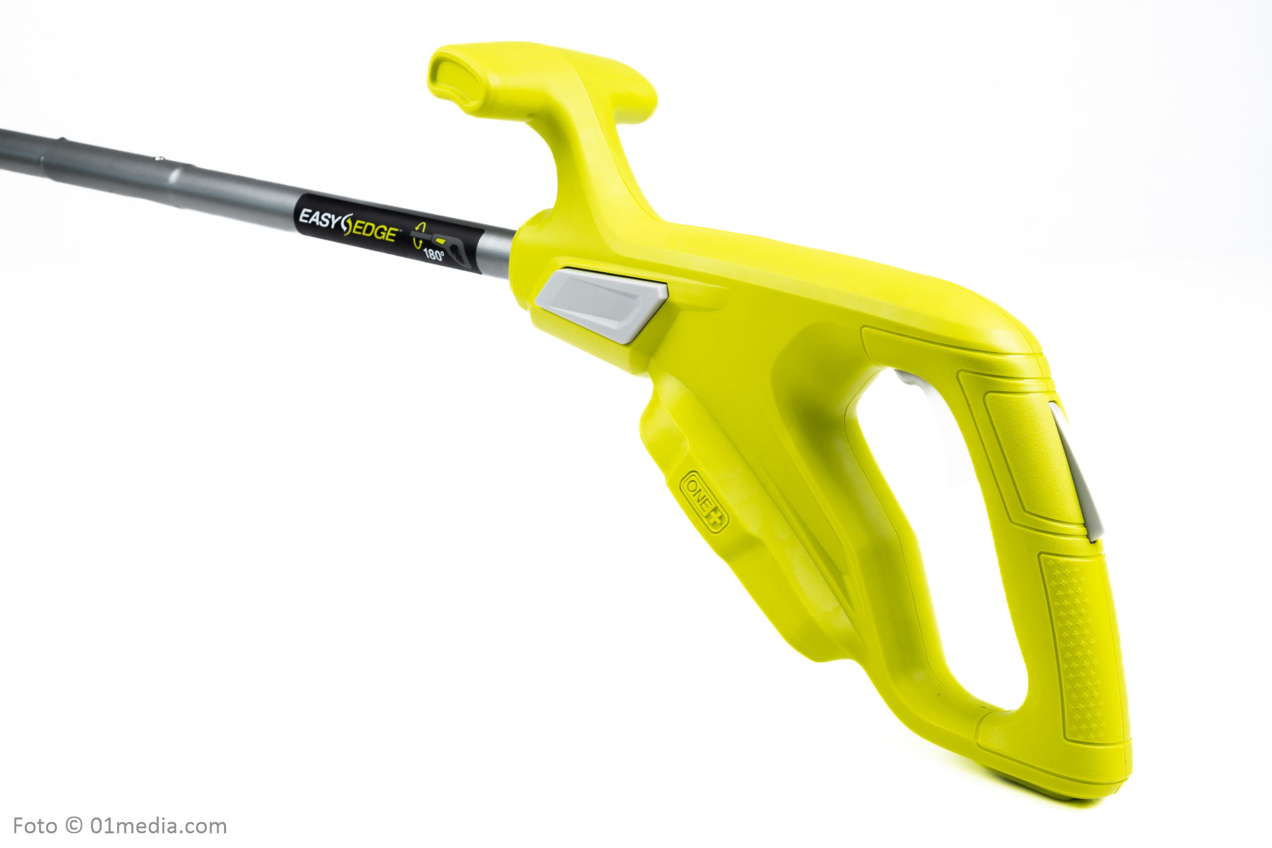 Grästrimmer Ryobi ONE+ med batteri 2Ah och laddare