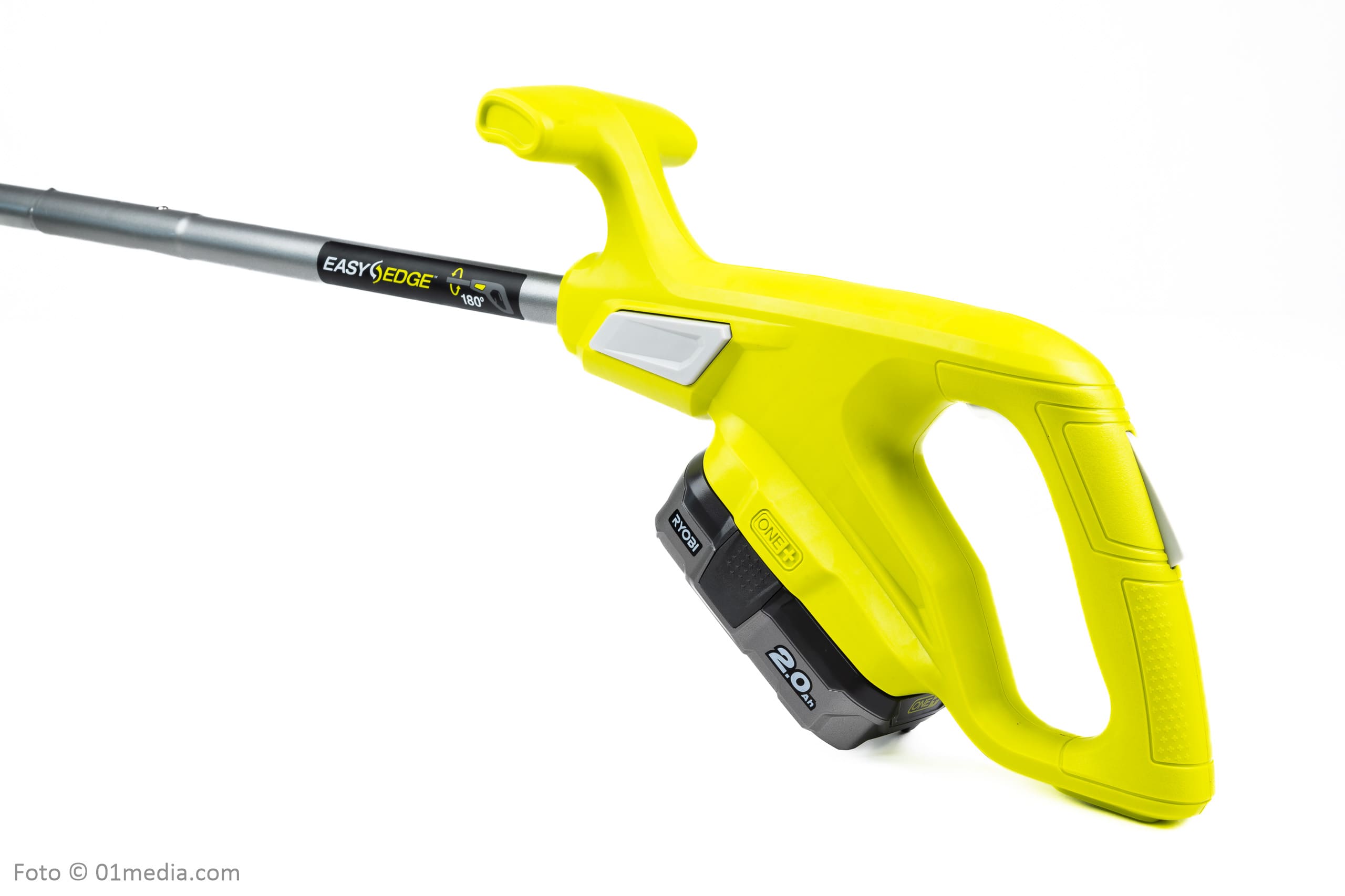Grästrimmer Ryobi ONE+ med batteri 2Ah och laddare