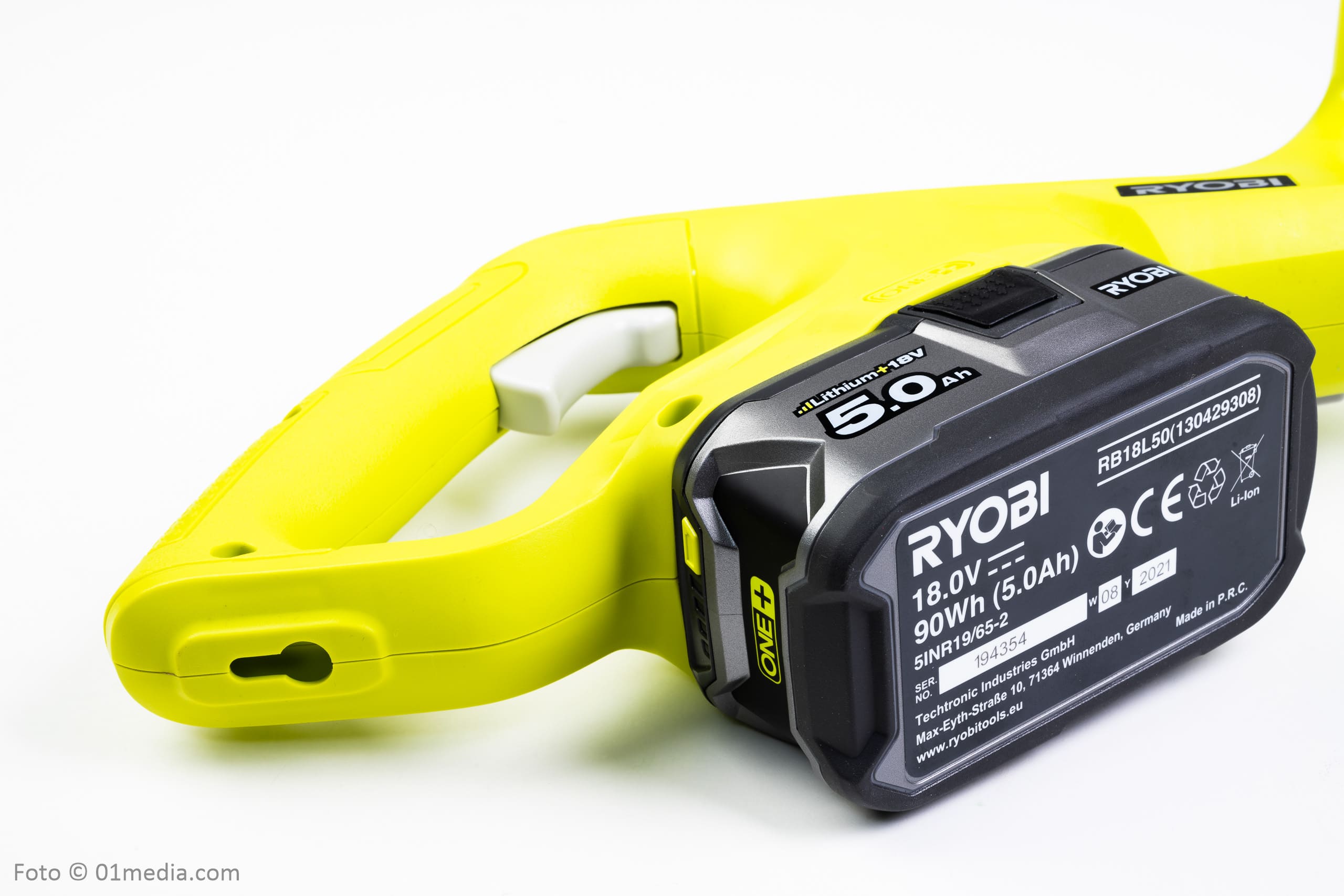 Grästrimmer Ryobi ONE+ med batteri 2Ah och laddare