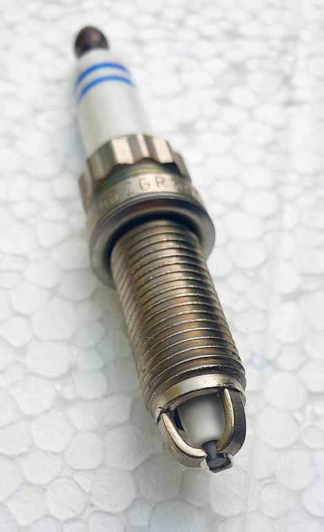 BOSCH Nickel Spark Plug ZGR6STE2, 0242 140507