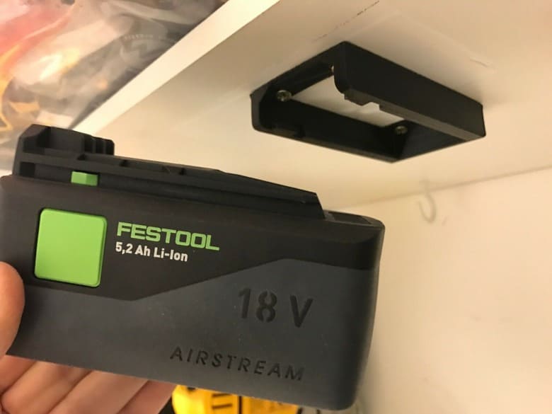 StealthMounts batterifÃ¤sten fÃ¶r Festool 18V i svart och grÃ¶n ABS, 6-pack