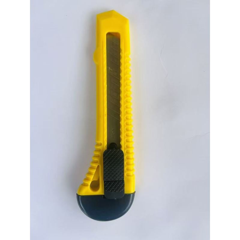tapetkniv 18 mm, justerbar bladlängd ergonomisk, Beast