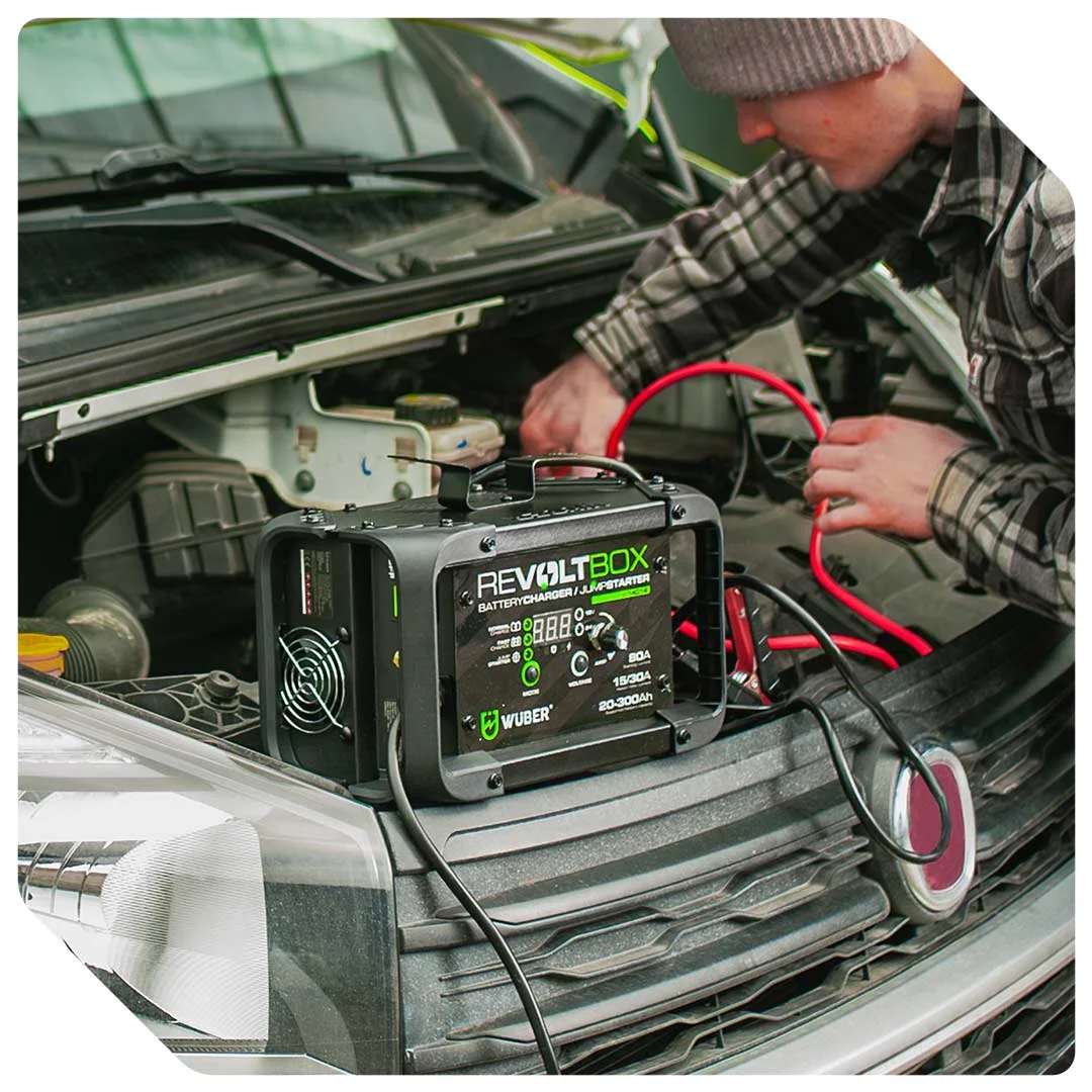 Batteriladdare 30 A 12/24 V, startström 80 A