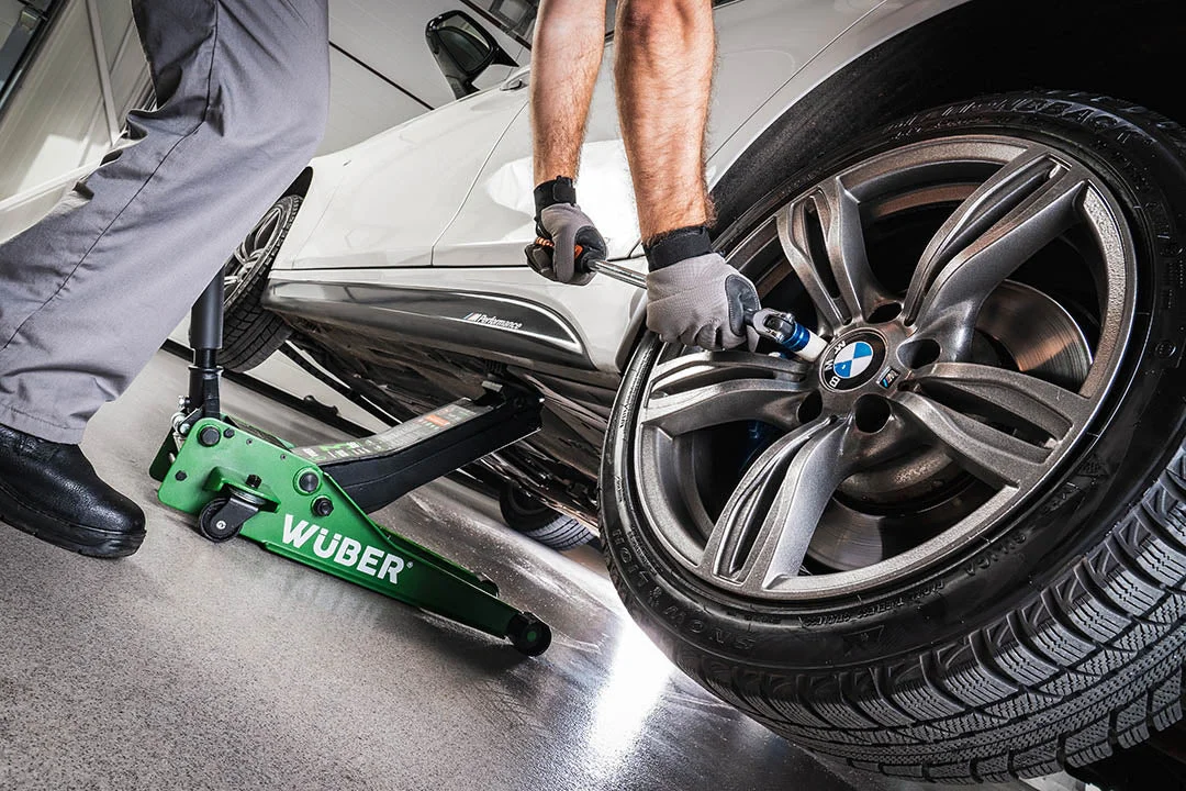 Low-profile garage jack 3 t, 85-430 mm
